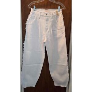 VIBRANT m.i.u Size11"Snow-Edge Fray White Denim Jeans"